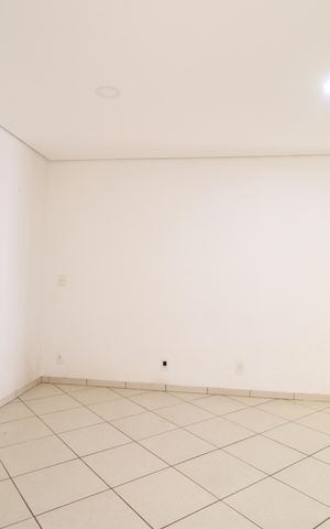 Casa para alugar com 900m², 4 quartos e 5 vagasSala 1