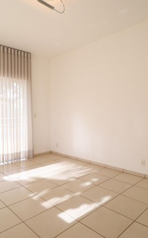 Casa para alugar com 900m², 4 quartos e 5 vagasSala 3