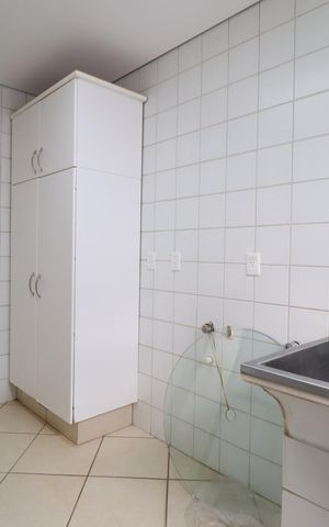 Casa para alugar com 900m², 4 quartos e 5 vagasÁrea de Serviço