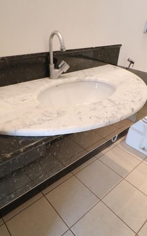 Casa para alugar com 900m², 4 quartos e 5 vagasBanheiro Social