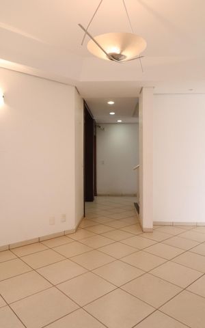 Casa para alugar com 900m², 4 quartos e 5 vagasSala 2