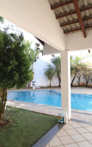 Casa para alugar com 900m², 4 quartos e 5 vagasPiscina