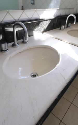 Casa para alugar com 900m², 4 quartos e 5 vagasBanheiro do Quarto 4 Suíte