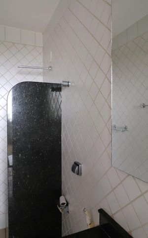 Casa para alugar com 900m², 4 quartos e 5 vagasBanheiro da area de lazer