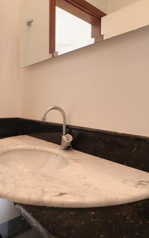 Casa para alugar com 900m², 4 quartos e 5 vagasBanheiro Social