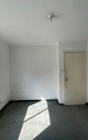 Apartamento para alugar com 77m², 1 quarto e sem vaga Apartamento para alugar com 77m², 1 quarto e sem vagaSala