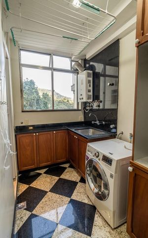 Apartamento para alugar com 125m², 4 quartos e 2 vagas Apartamento para alugar com 125m², 4 quartos e 2 vagasÁrea de serviço