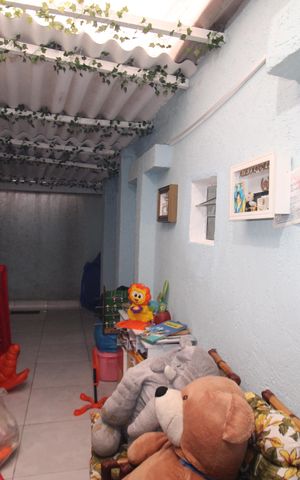 Casa à venda com 184m², 3 quartos e 3 vagasÁrea externa