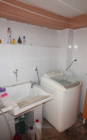 Casa à venda com 184m², 3 quartos e 3 vagasÁrea de Serviço