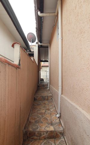 Casa à venda com 184m², 3 quartos e 3 vagasÁrea de Serviço