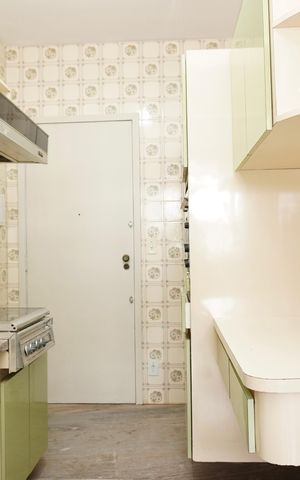 Apartamento à venda com 145m², 4 quartos e 2 vagas Apartamento à venda com 145m², 4 quartos e 2 vagasCozinha