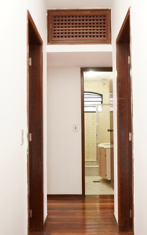 Apartamento à venda com 145m², 4 quartos e 2 vagas Apartamento à venda com 145m², 4 quartos e 2 vagasCorredor