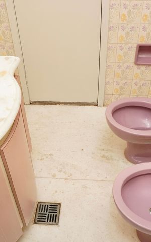 Apartamento à venda com 145m², 4 quartos e 2 vagas Apartamento à venda com 145m², 4 quartos e 2 vagasBanheiro Social