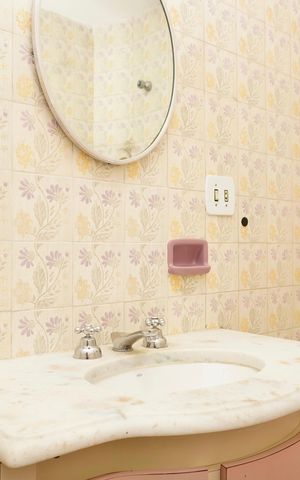 Apartamento à venda com 145m², 4 quartos e 2 vagas Apartamento à venda com 145m², 4 quartos e 2 vagasBanheiro Social