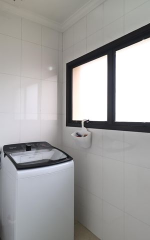 Apartamento à venda com 127m², 3 quartos e 2 vagas Apartamento à venda com 127m², 3 quartos e 2 vagasLavanderia