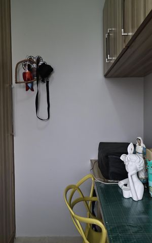 Apartamento à venda com 127m², 3 quartos e 2 vagas Apartamento à venda com 127m², 3 quartos e 2 vagasQuarto de Serviço