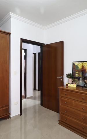 Apartamento à venda com 127m², 3 quartos e 2 vagas Apartamento à venda com 127m², 3 quartos e 2 vagasQuarto 1