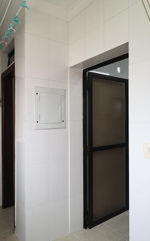 Apartamento à venda com 127m², 3 quartos e 2 vagas Apartamento à venda com 127m², 3 quartos e 2 vagasLavanderia