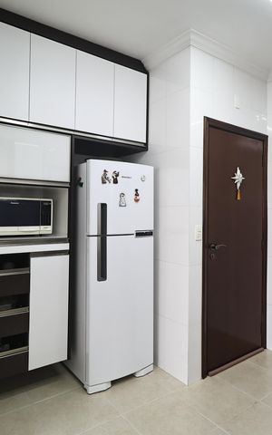 Apartamento à venda com 127m², 3 quartos e 2 vagas Apartamento à venda com 127m², 3 quartos e 2 vagasCozinha