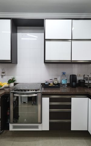 Apartamento à venda com 127m², 3 quartos e 2 vagas Apartamento à venda com 127m², 3 quartos e 2 vagasCozinha