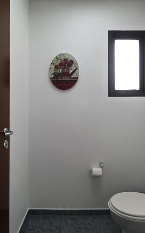Apartamento à venda com 127m², 3 quartos e 2 vagas Apartamento à venda com 127m², 3 quartos e 2 vagasLavabo