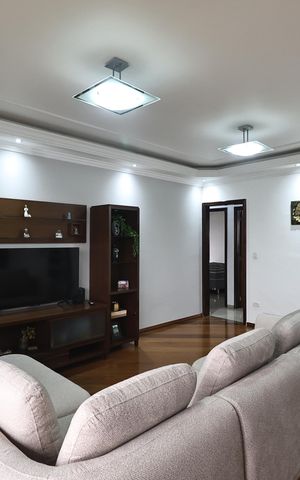 Apartamento à venda com 127m², 3 quartos e 2 vagas Apartamento à venda com 127m², 3 quartos e 2 vagasSala