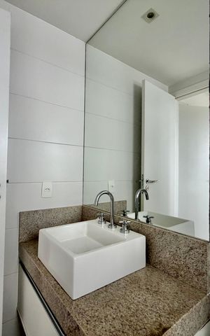 Apartamento para alugar com 82m², 2 quartos e 2 vagasBanheiro da suíte 1