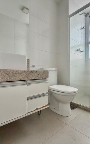 Apartamento para alugar com 82m², 2 quartos e 2 vagasBanheiro da suíte 1