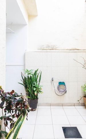 Casa à venda com 140m², 4 quartos e 1 vagaJardim interno