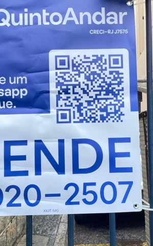 Casa à venda com 140m², 4 quartos e 1 vaga Casa à venda com 140m², 4 quartos e 1 vagaPlaquinha