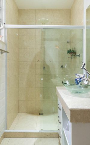Casa à venda com 140m², 4 quartos e 1 vagaBanheiro 1