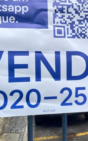 Casa à venda com 140m², 4 quartos e 1 vaga Casa à venda com 140m², 4 quartos e 1 vagaPlaquinha