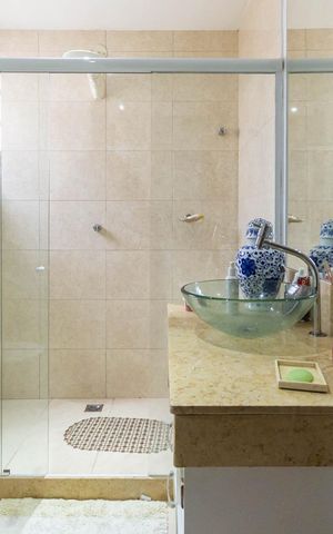Casa à venda com 140m², 4 quartos e 1 vagaBanheiro 2