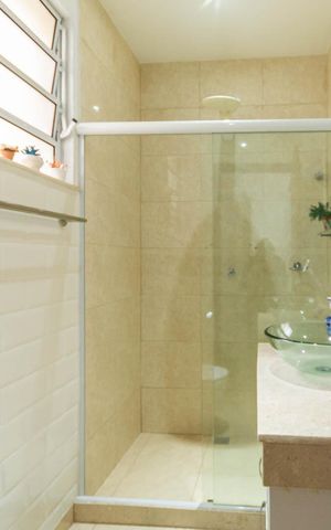 Casa à venda com 140m², 4 quartos e 1 vagaBanheiro 1