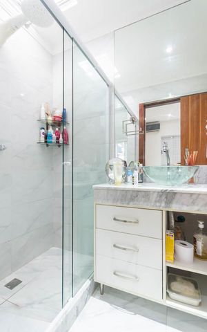 Casa à venda com 140m², 4 quartos e 1 vagaBanheiro Suíte 2