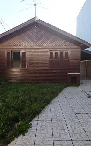 Casa para alugar com 120m², 2 quartos e 2 vagasQuintal