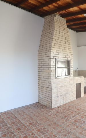 Casa para alugar com 120m², 2 quartos e 2 vagasChurrasqueira