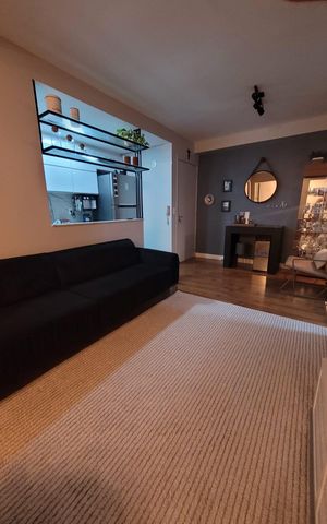 Apartamento para alugar com 77m², 3 quartos e 2 vagas Apartamento para alugar com 77m², 3 quartos e 2 vagasSala
