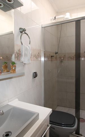 Casa à venda com 156m², 3 quartos e 1 vagaBanheiro