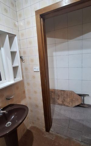 Casa à venda com 79m², 2 quartos e 2 vagas Casa à venda com 79m², 2 quartos e 2 vagasBanheiro