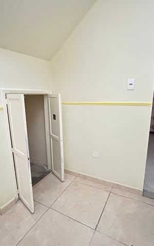 Casa à venda com 55m², 1 quarto e sem vagaSala
