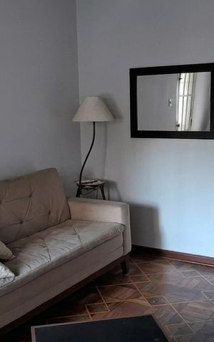 Casa à venda com 150m², 3 quartos e 3 vagas Casa à venda com 150m², 3 quartos e 3 vagasSala