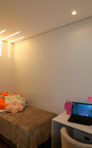 Casa à venda com 200m², 3 quartos e 4 vagas Casa à venda com 200m², 3 quartos e 4 vagasSuíte 2