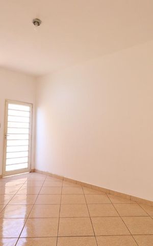 Casa para alugar com 280m², 2 quartos e 1 vaga Casa para alugar com 280m², 2 quartos e 1 vagaSala de Jantar
