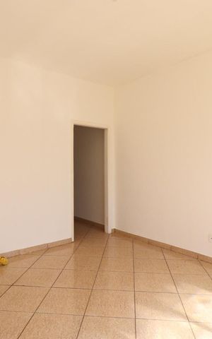 Casa para alugar com 280m², 2 quartos e 1 vaga Casa para alugar com 280m², 2 quartos e 1 vagaSala
