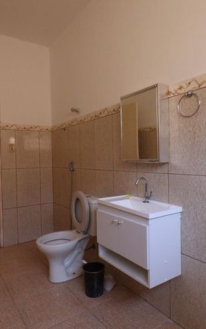 Casa para alugar com 280m², 2 quartos e 1 vaga Casa para alugar com 280m², 2 quartos e 1 vagaBanheiro