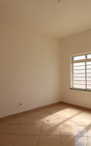 Casa para alugar com 280m², 2 quartos e 1 vaga Casa para alugar com 280m², 2 quartos e 1 vagaSala