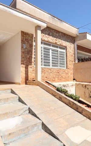 Casa para alugar com 280m², 2 quartos e 1 vaga Casa para alugar com 280m², 2 quartos e 1 vagaGaragem