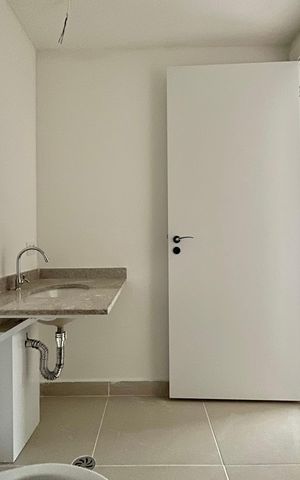 Apartamento à venda com 65m², 2 quartos e 1 vagaBanheiro Corredor