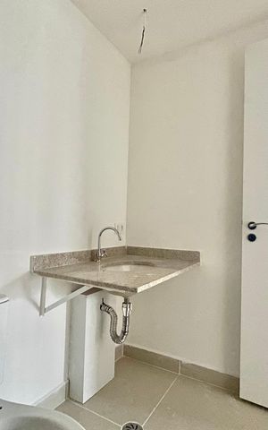 Apartamento à venda com 65m², 2 quartos e 1 vagaBanheiro Corredor